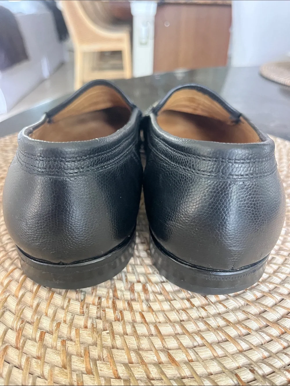 EUC Bally Switzerland black bit tassel luxury men's loafers size 8 1/2 W